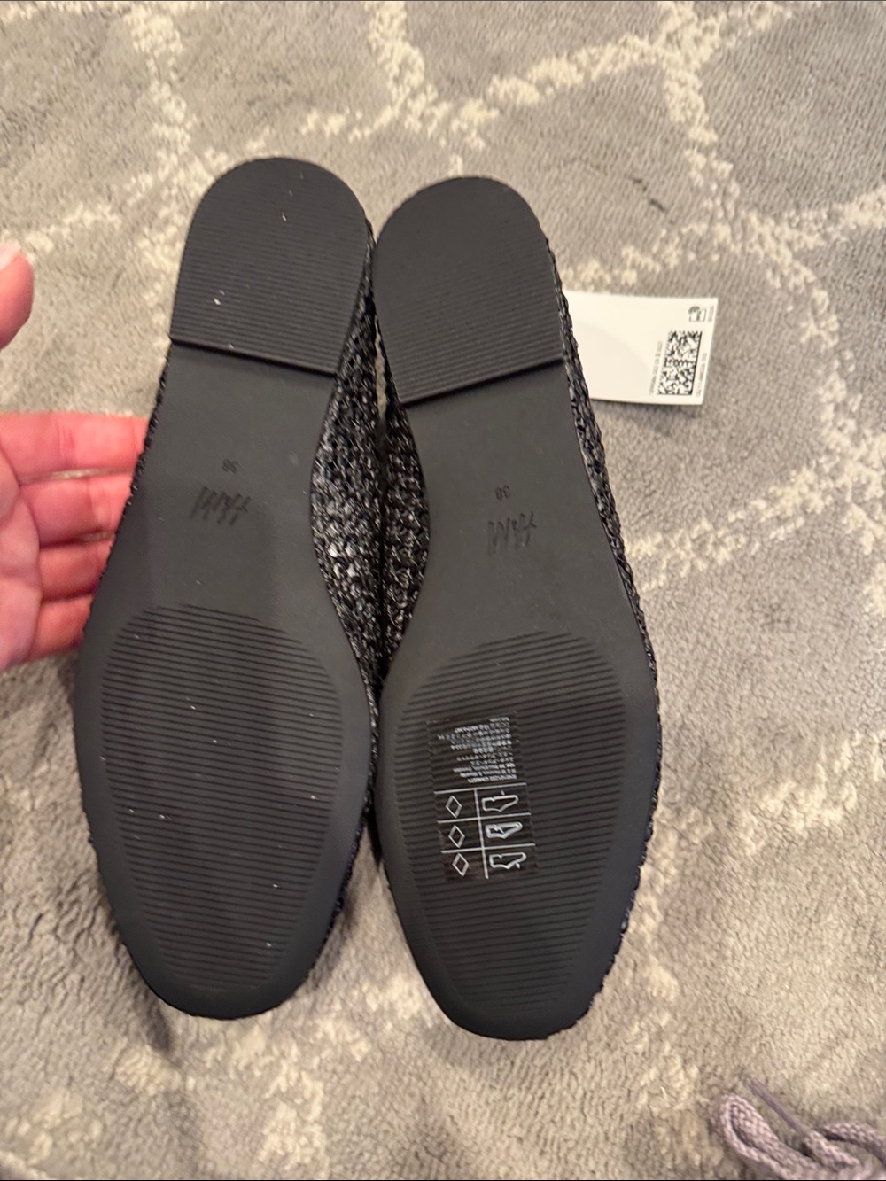 H&M Black Knit Slip-On Ballet Flats - Picture 2 of 4